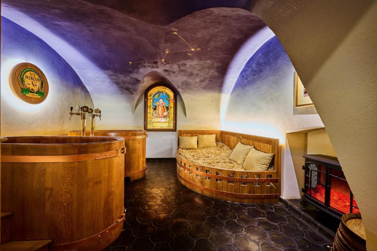 Spa Beerland Chateaux - U Zlate Hrusky / At Golden Pear Прага Екстер'єр фото